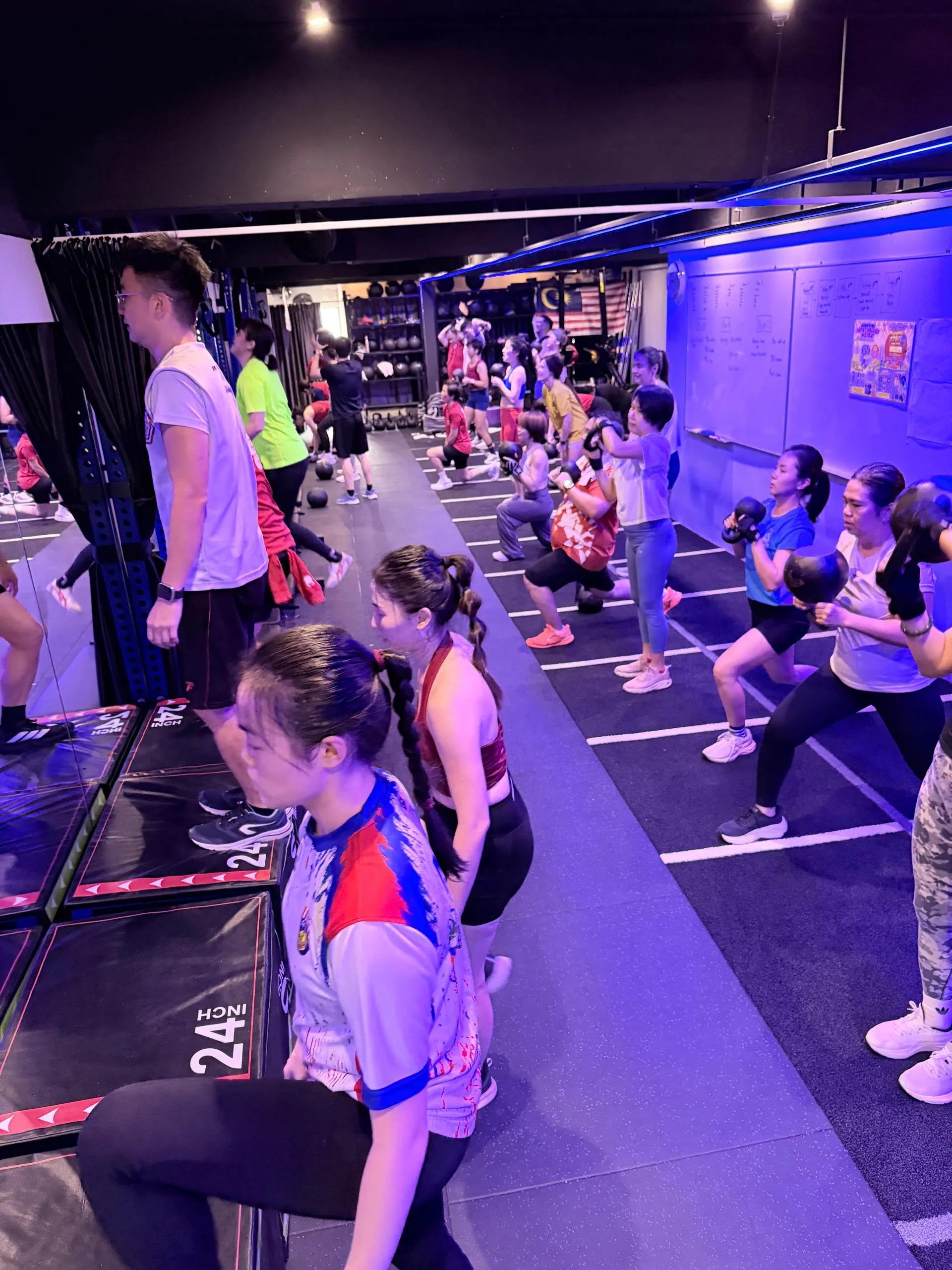 A group kettlebell class in Moov Studio 2